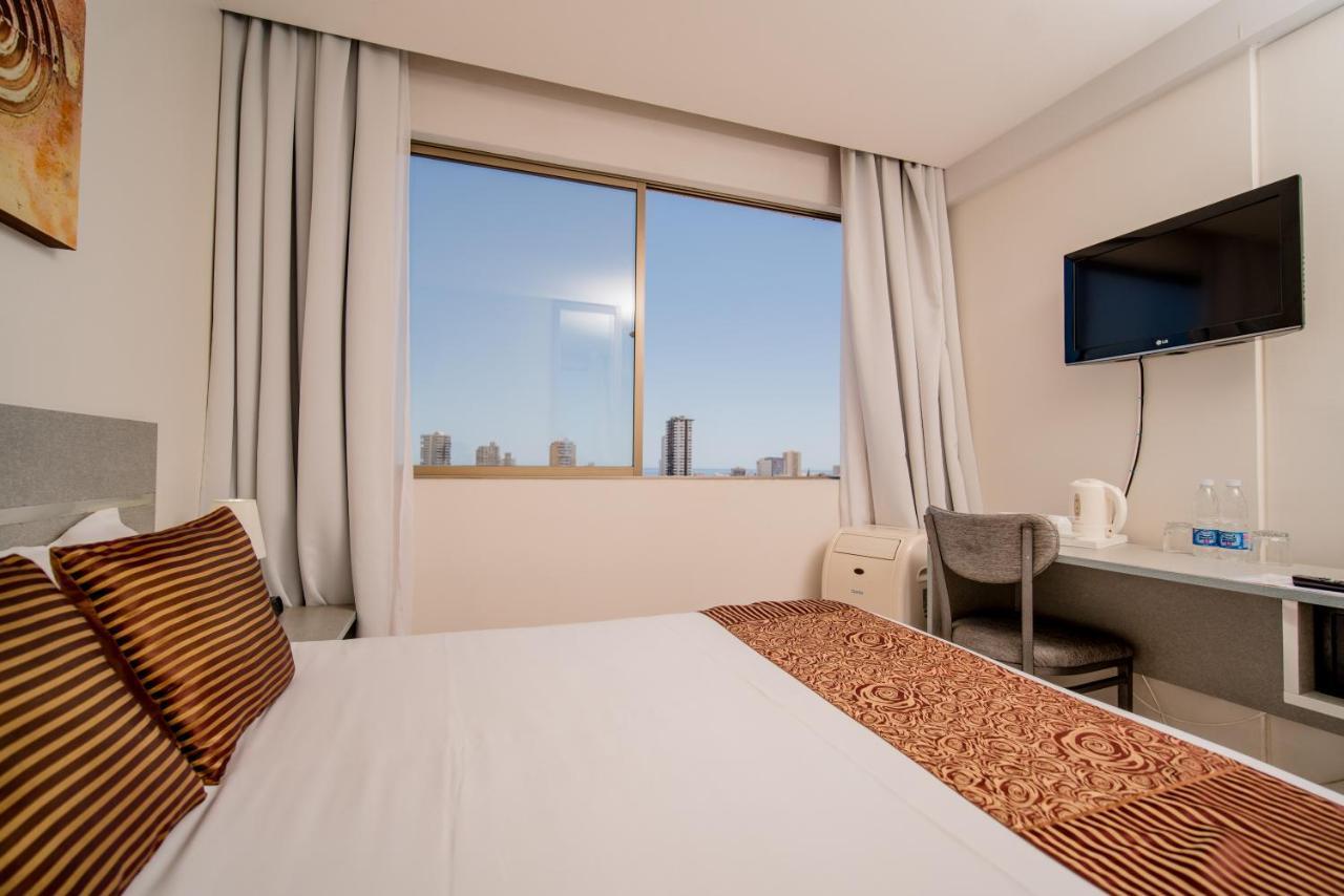 Hotel Gavina Express Iquique Buitenkant foto